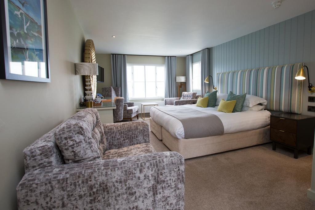 The Atlantic Hotel Hugh Town Bagian luar foto